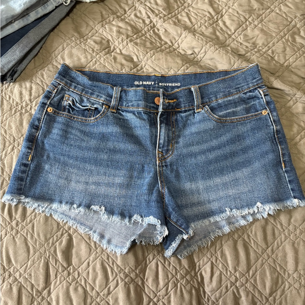 Old Navy Women's Frayed Hem Jean Shorts